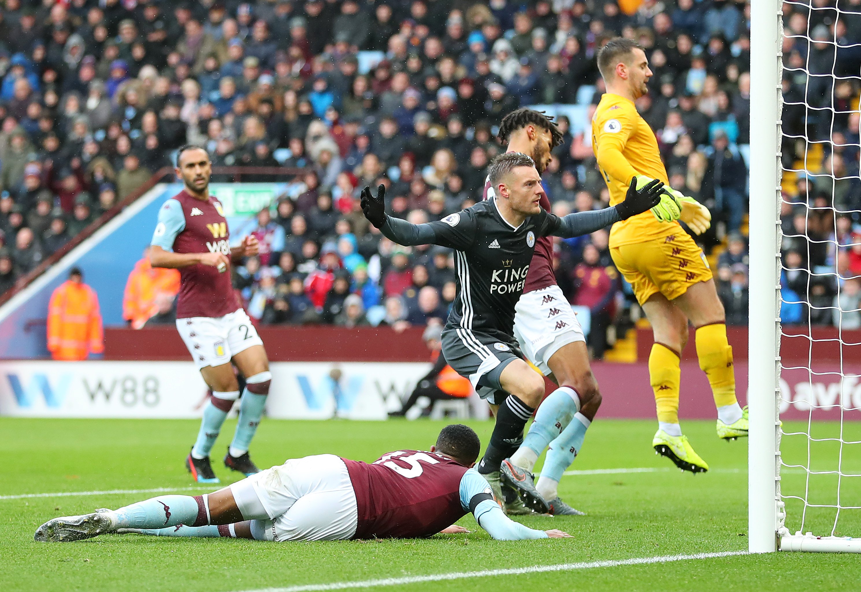 奠定了坚实 奠定了坚实