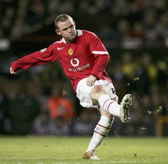 天穿短袖的 天穿短袖的